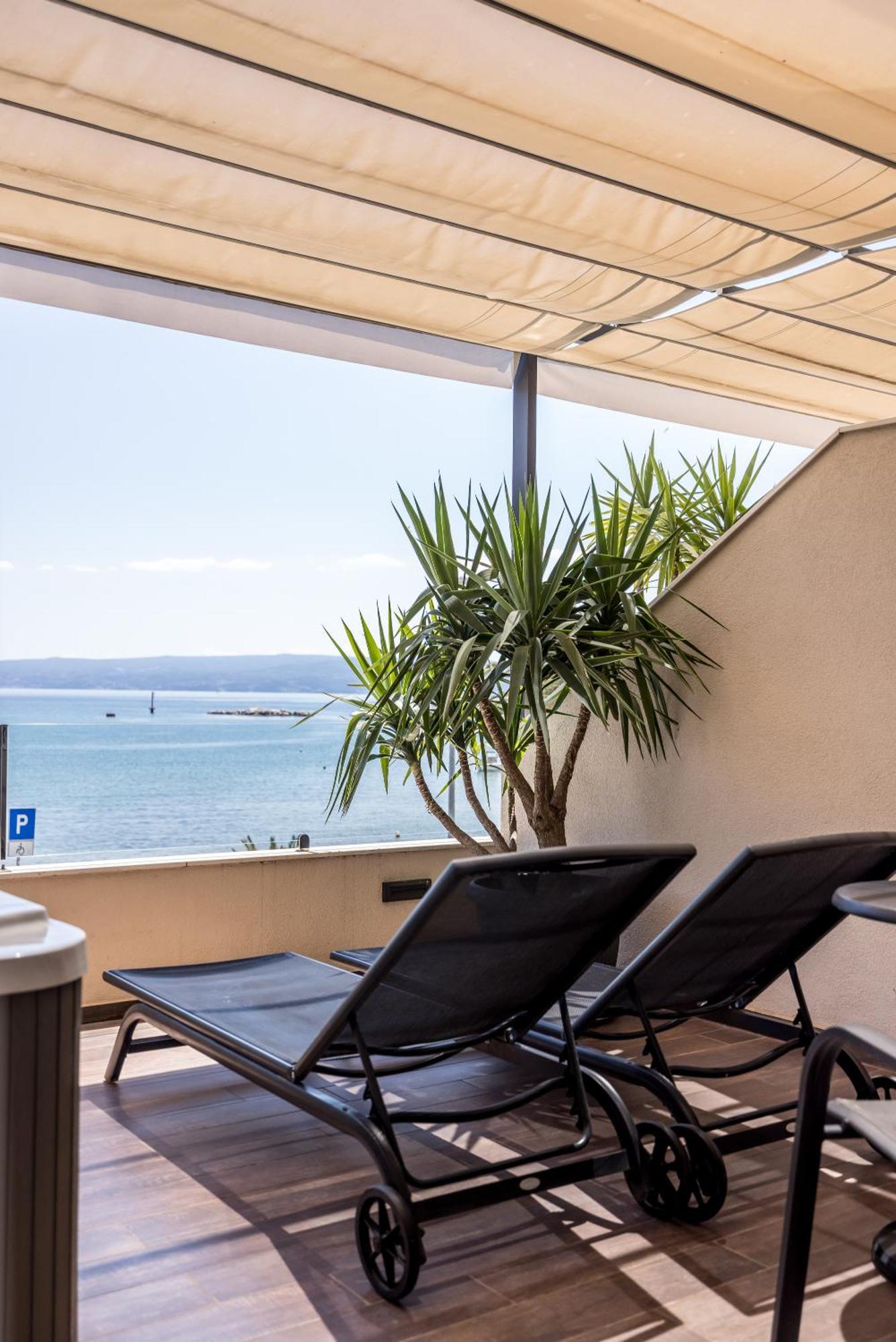 Sea View Luxury Seven Of Nine 4* Split